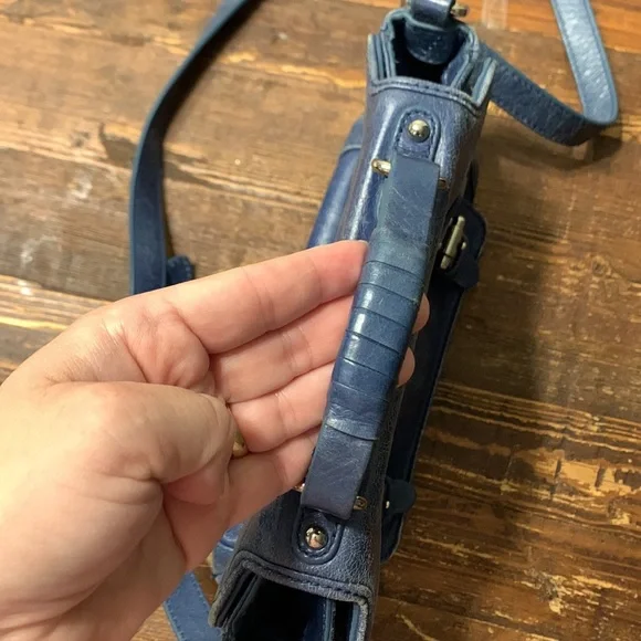 Rebecca Minkoff Navy Cross Body Bag - Picture 7 of 7